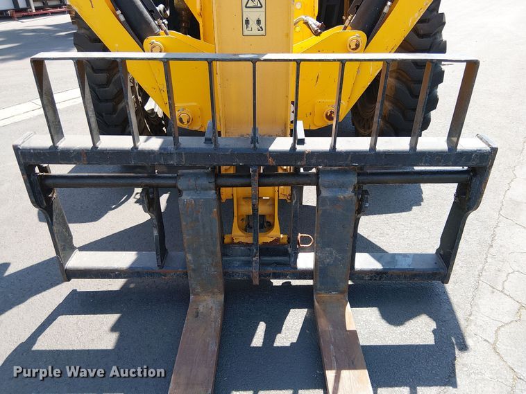 image for item EU2519 2020 JCB 510.56 F telehandler