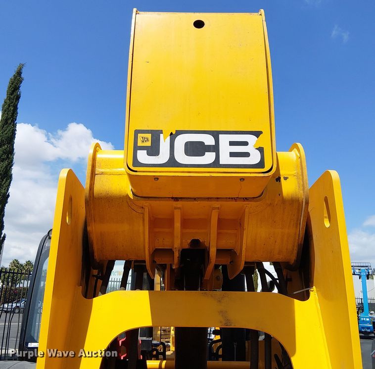 image for item EU2519 2020 JCB 510.56 F telehandler
