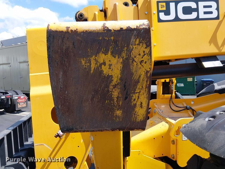 image for item EU2519 2020 JCB 510.56 F telehandler