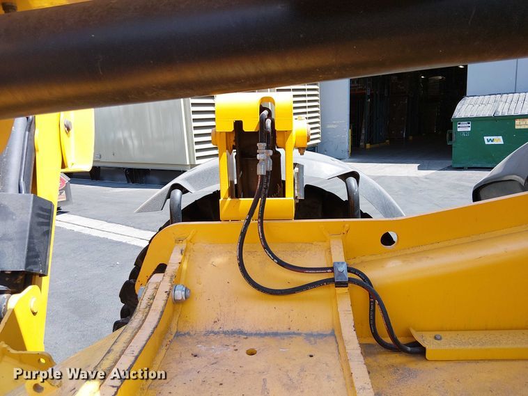 image for item EU2519 2020 JCB 510.56 F telehandler