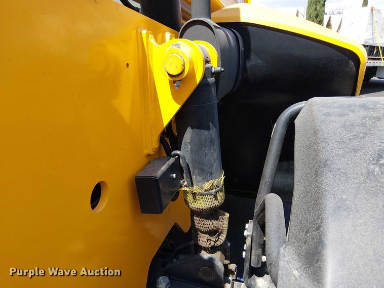 image for item EU2519 2020 JCB 510.56 F telehandler