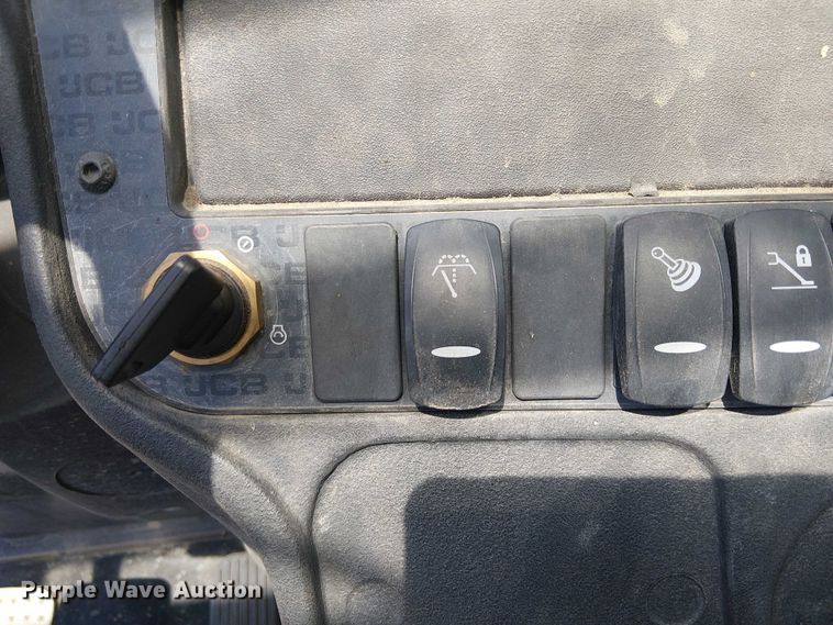 image for item EU2519 2020 JCB 510.56 F telehandler