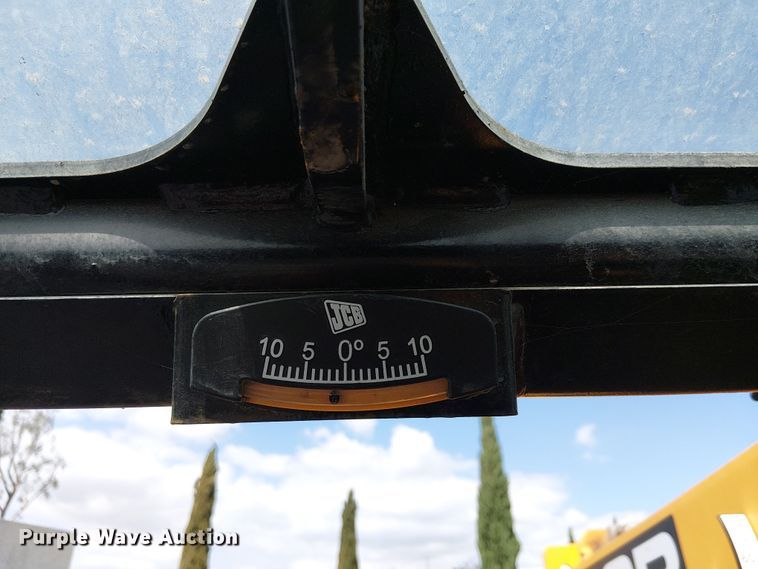 image for item EU2519 2020 JCB 510.56 F telehandler