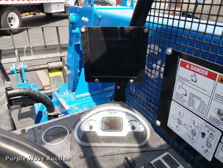 image for item EU2520 2021 Genie GTH-5519 telehandler