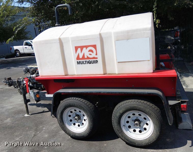 image for item EU2521 2020 Multiquip tank trailer