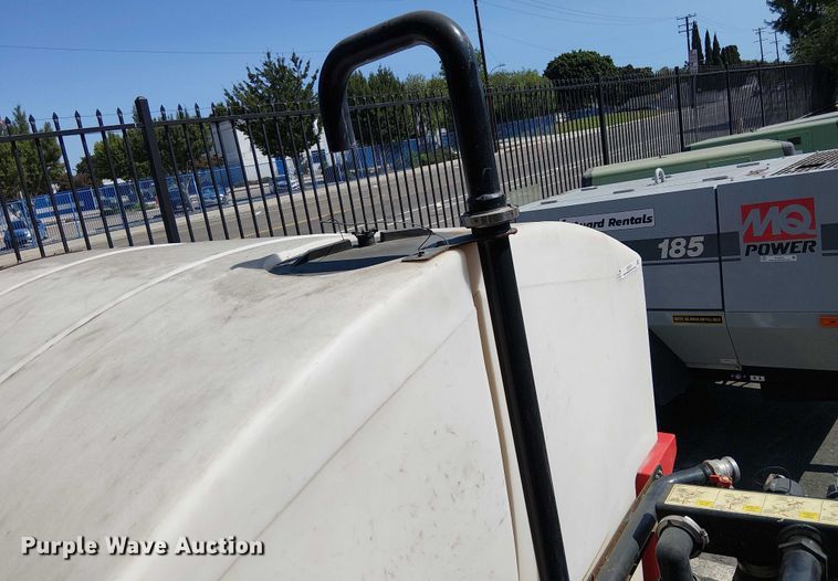 image for item EU2521 2020 Multiquip tank trailer