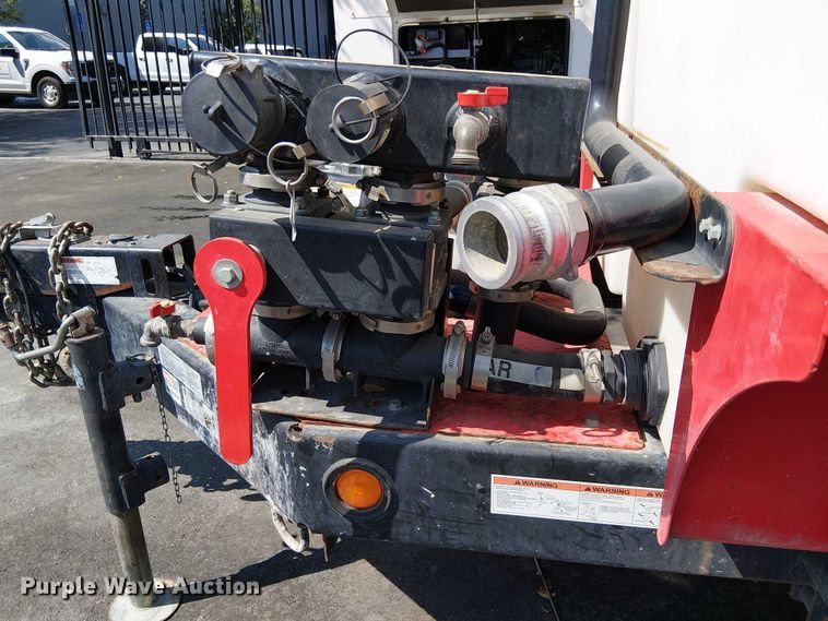 image for item EU2521 2020 Multiquip tank trailer