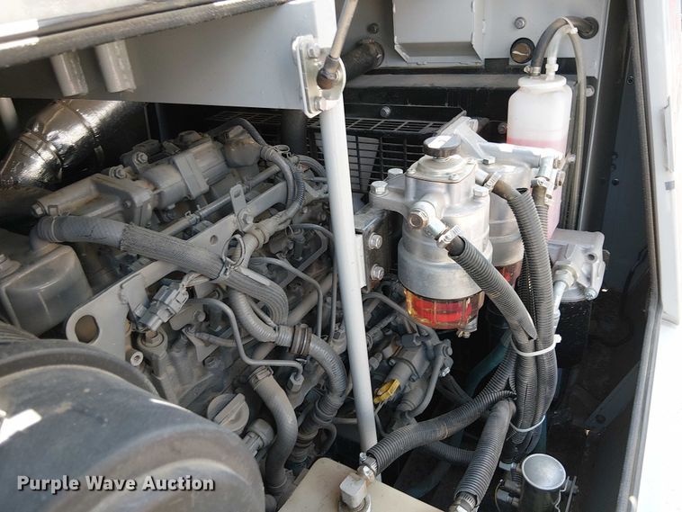 image for item EU2526 2019 Multiquip DIS-185SSI4F air compressor