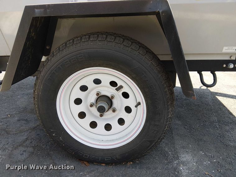 image for item EU2526 2019 Multiquip DIS-185SSI4F air compressor