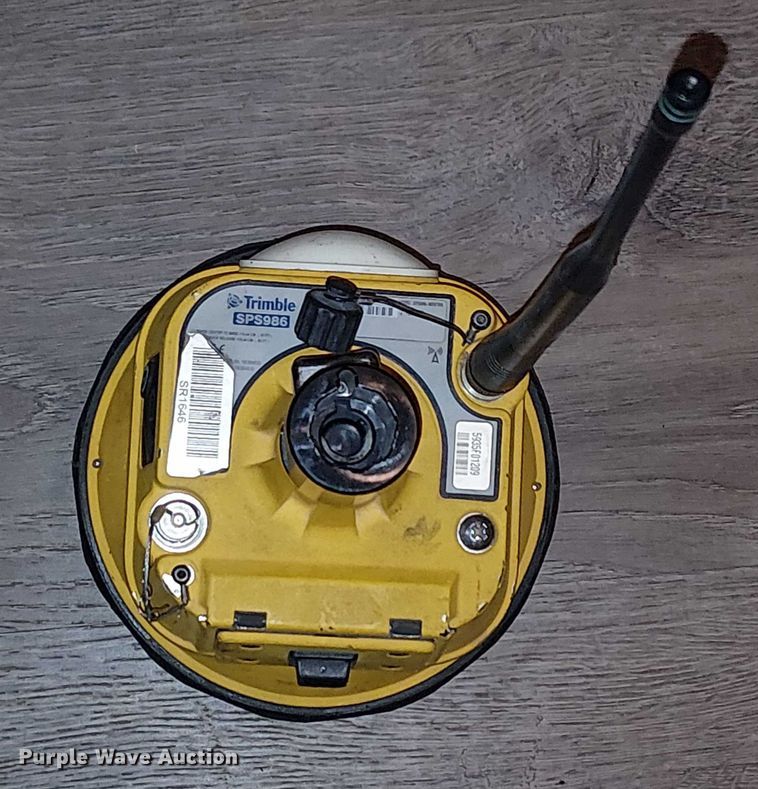 image for item EU2545 Trimble T7 GPS equipment