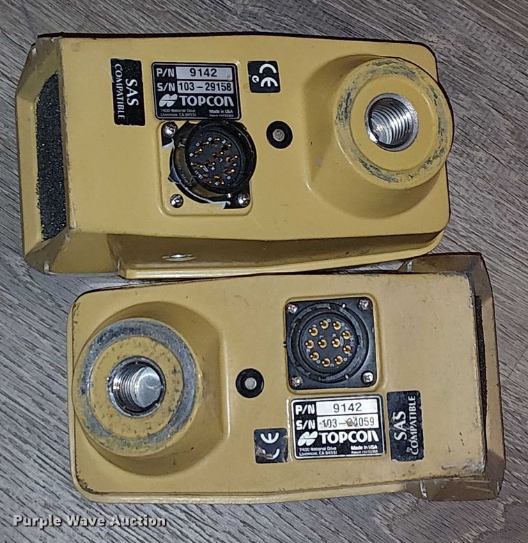 image for item EU2547 Topcon Sonic Tracker II surveying equipment