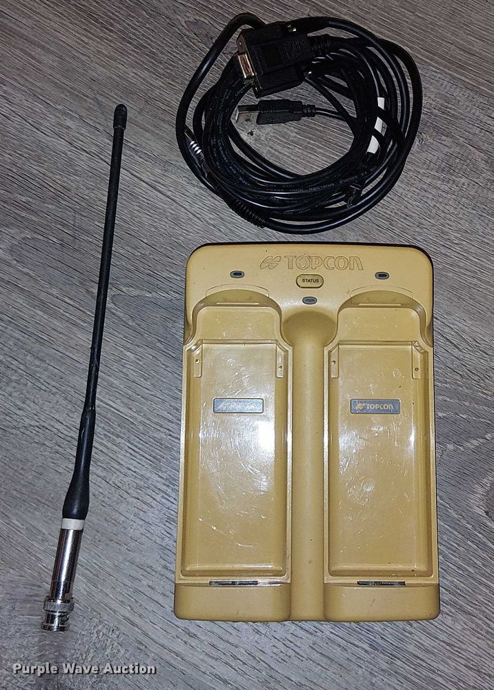 image for item EU2549 Topcon GR-3 GPS equipment