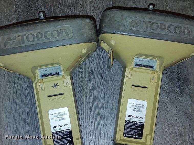 image for item EU2553 Topcon GR-3 GPS equipment 