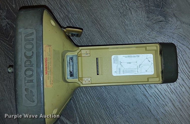 image for item EU2553 Topcon GR-3 GPS equipment 