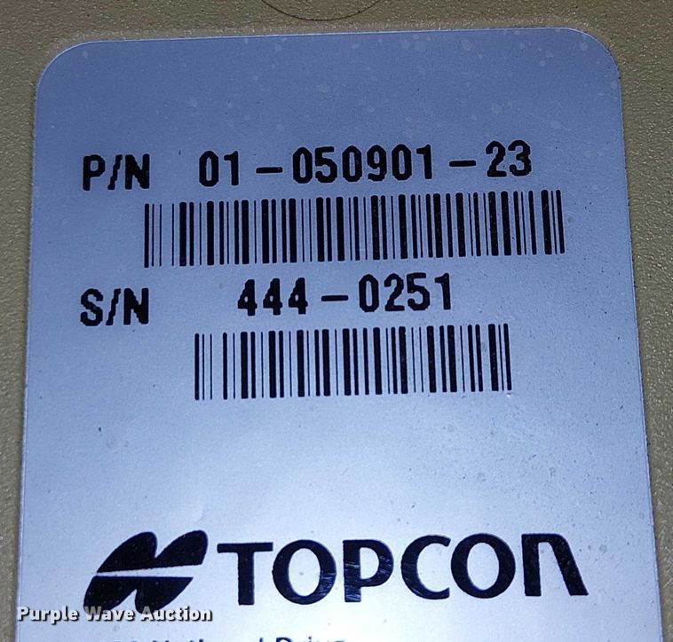 image for item EU2553 Topcon GR-3 GPS equipment 