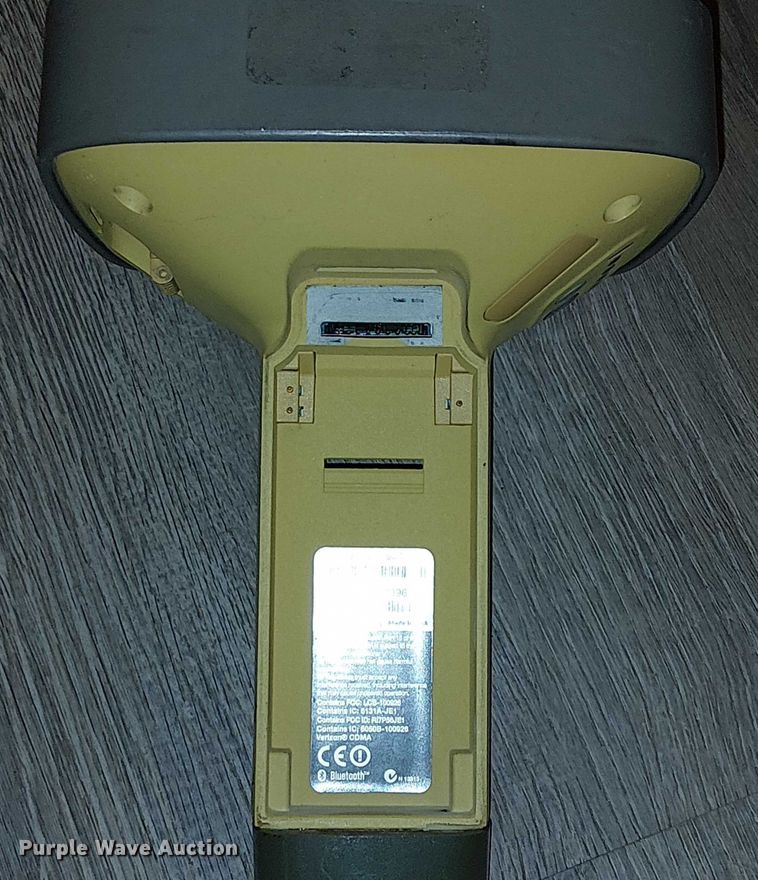 image for item EU2554 Topcon GR-5 GPS equipment