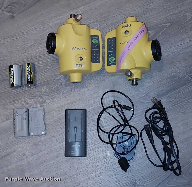 image for item EU2557 Topcon LZ-T5 GPS equipment