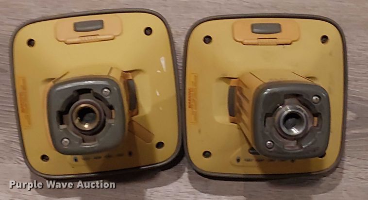 image for item EU2558 Topcon GR-3 GPS equipment