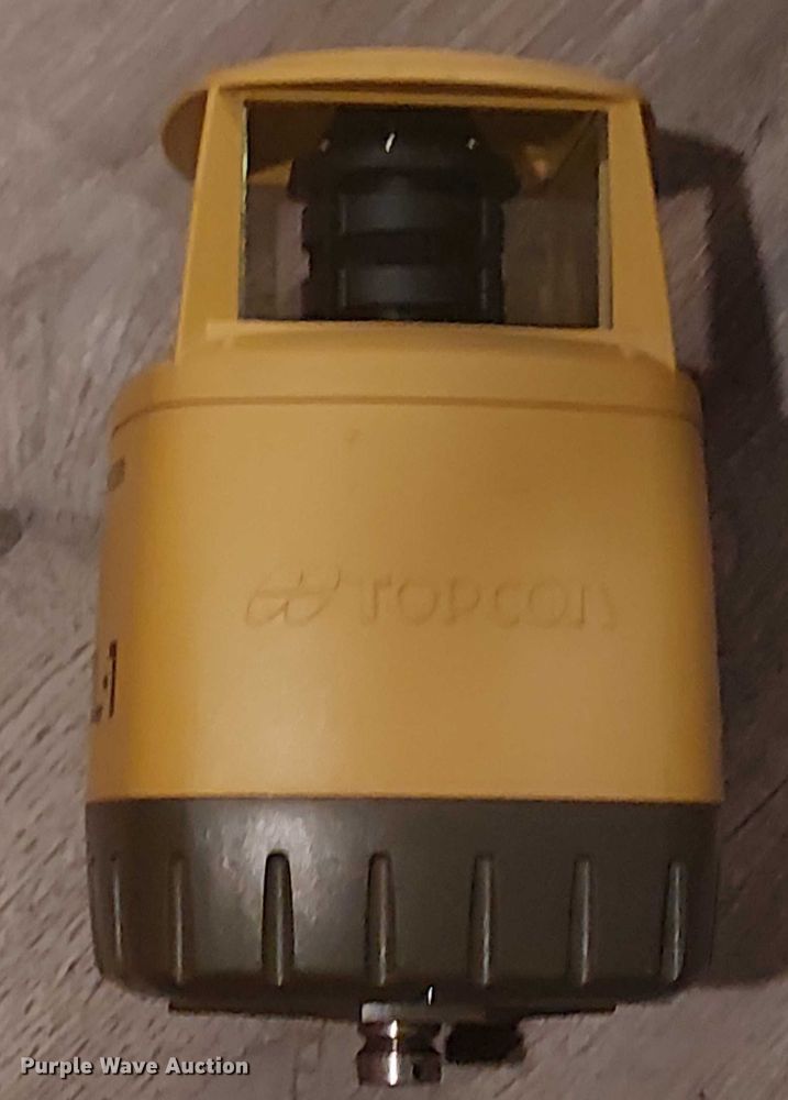 image for item EU2564 2010 Topcon PZL-1 surveying equipment
