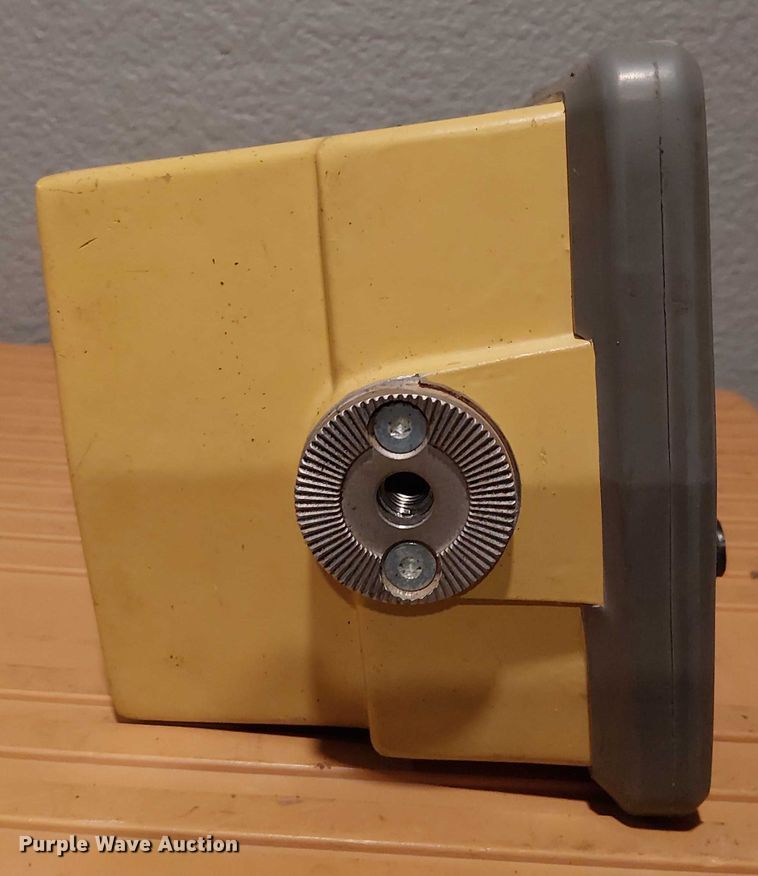 image for item EU2570 Topcon System Five GPS equipment