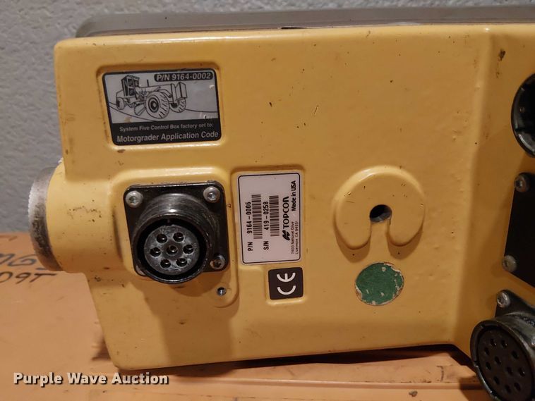 image for item EU2570 Topcon System Five GPS equipment