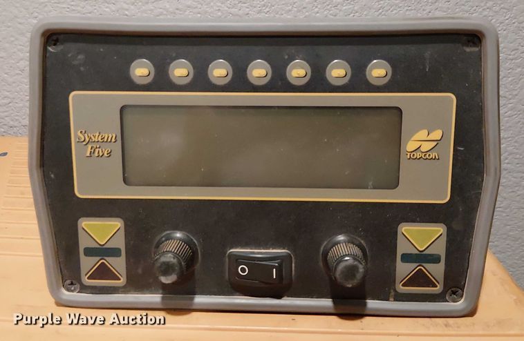 image for item EU2570 Topcon System Five GPS equipment