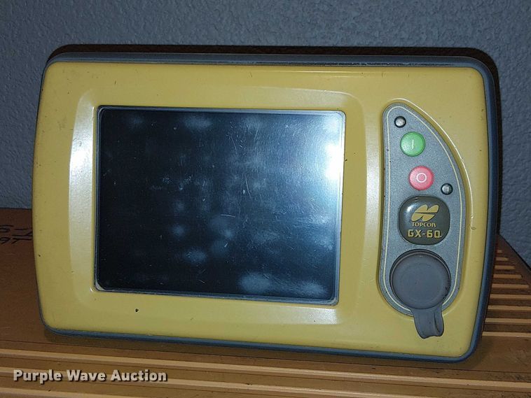 image for item EU2571 Topcon MC-R3 GPS equipment 