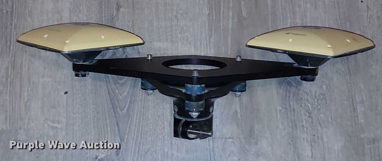 image for item EU2571 Topcon MC-R3 GPS equipment 