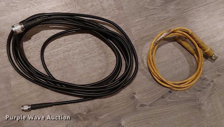 image for item EU2573 Trimble SPS855 GPS equipment