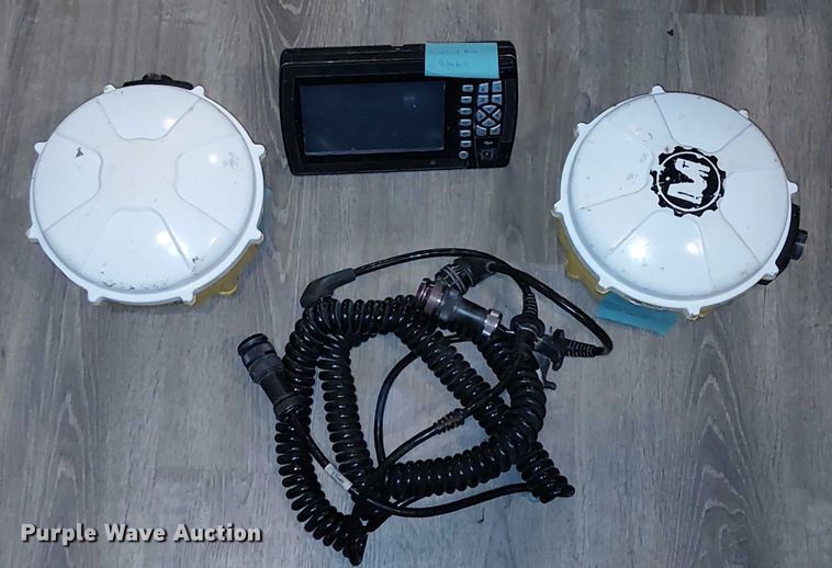 image for item EU2577 Trimble MS992 GPS equipment