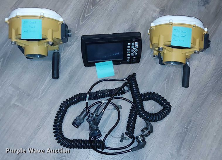 image for item EU2579 CAT MS995 GPS equipment