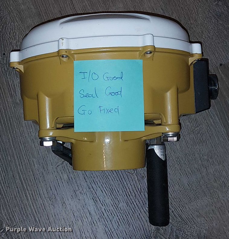 image for item EU2579 CAT MS995 GPS equipment