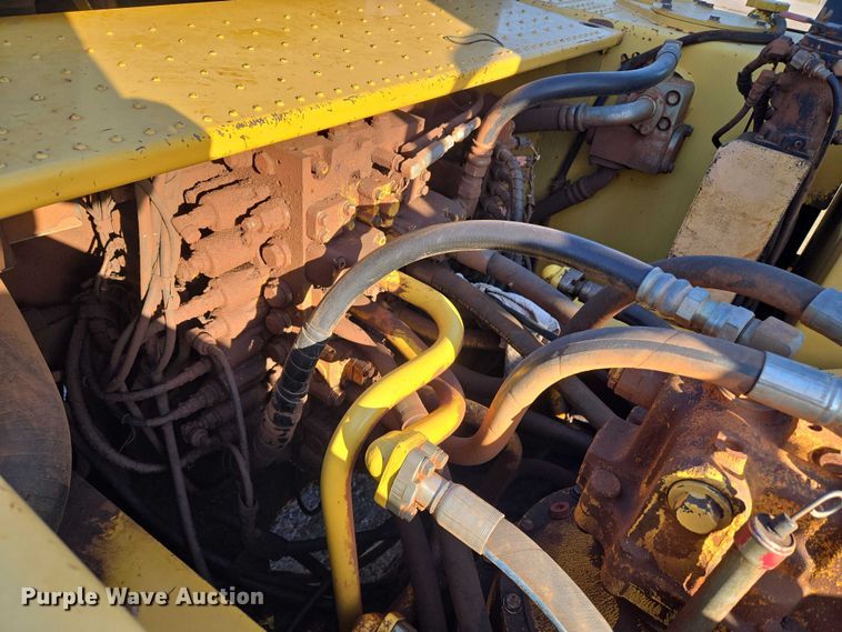 image for item EU3701 2006 Komatsu PC300L-7E0 excavator