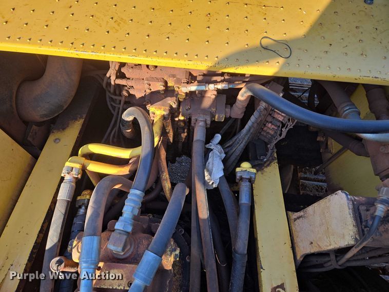 image for item EU3701 2006 Komatsu PC300L-7E0 excavator