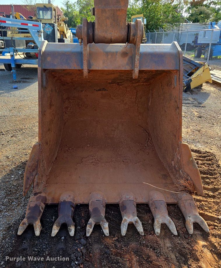 image for item EU3701 2006 Komatsu PC300L-7E0 excavator