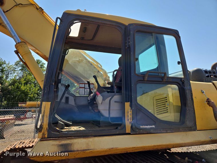 image for item EU3701 2006 Komatsu PC300L-7E0 excavator