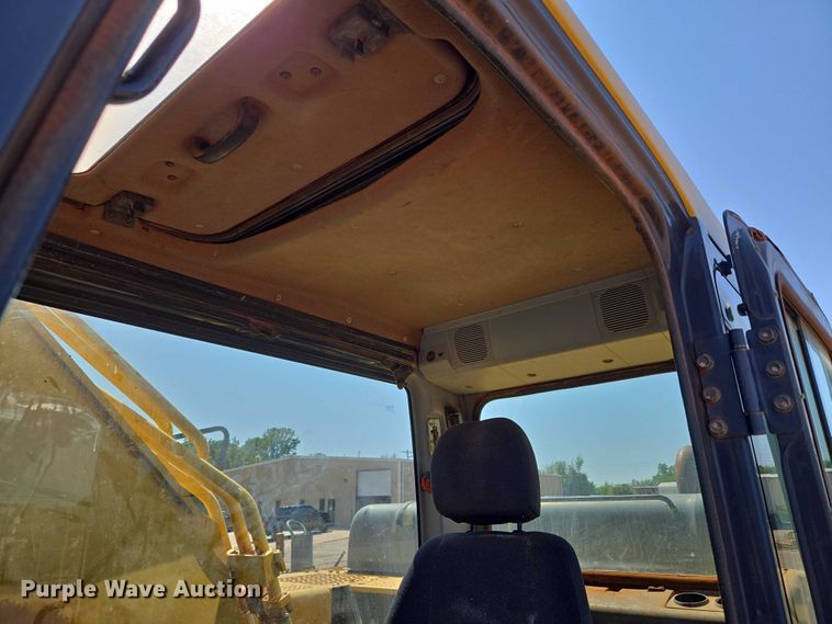 image for item EU3701 2006 Komatsu PC300L-7E0 excavator