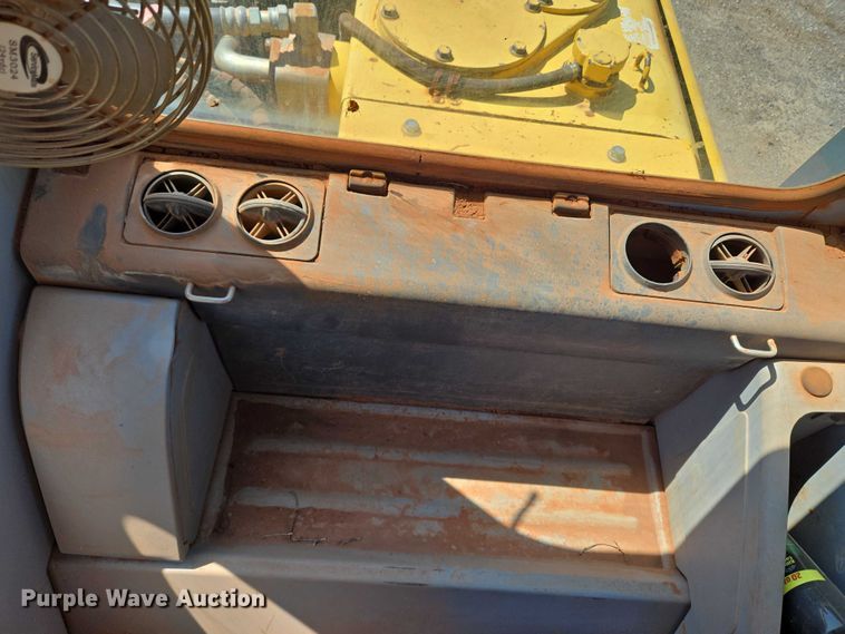 image for item EU3701 2006 Komatsu PC300L-7E0 excavator