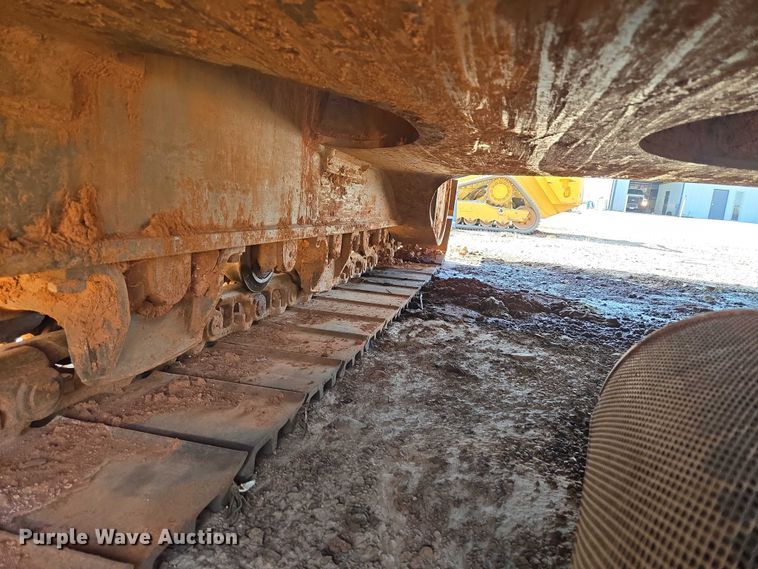 image for item EU3701 2006 Komatsu PC300L-7E0 excavator