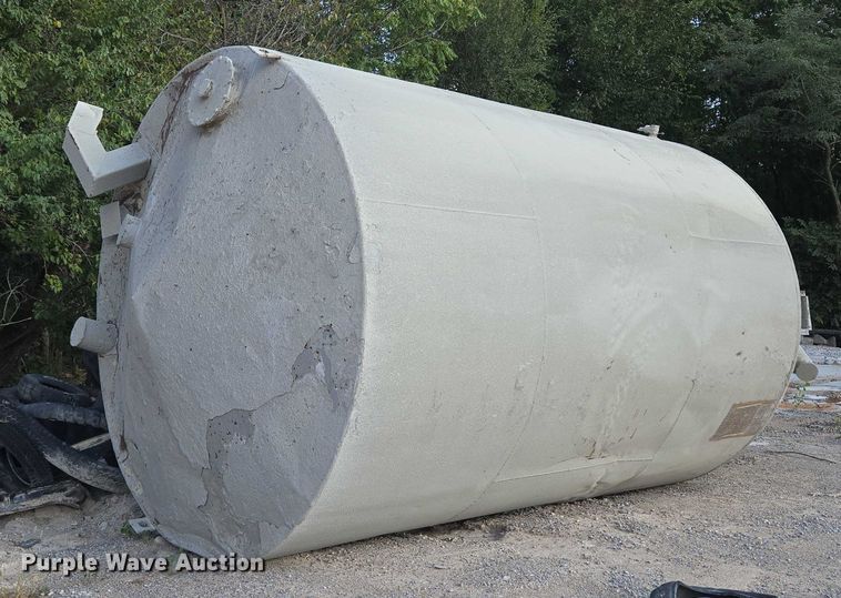 image for item EU3789 Concrete silo