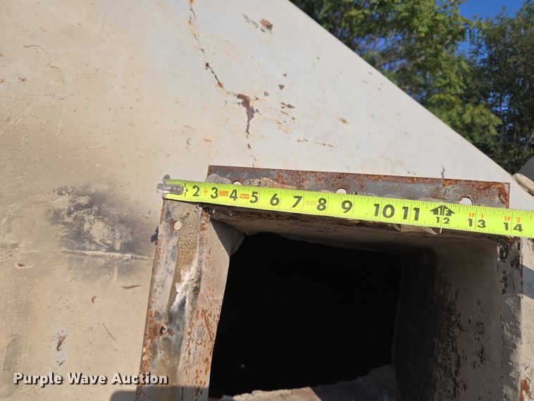 image for item EU3789 Concrete silo