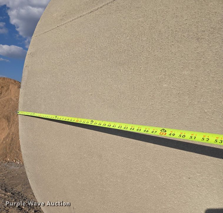 image for item EU3789 Concrete silo