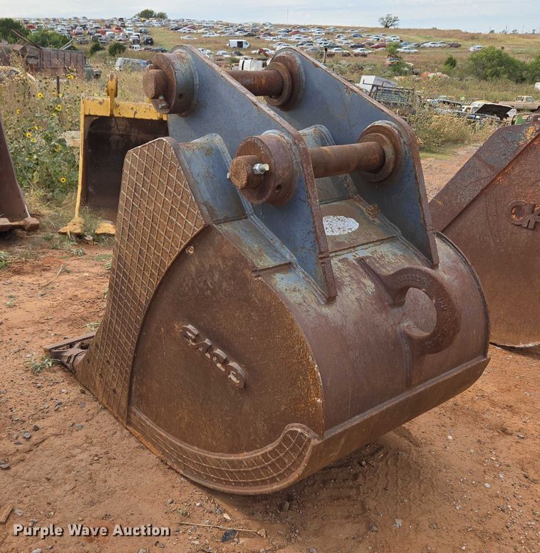 image for item EU3851 ESCO SK290/295 excavator bucket