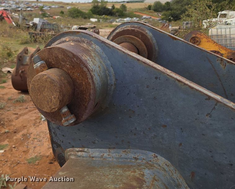 image for item EU3851 ESCO SK290/295 excavator bucket