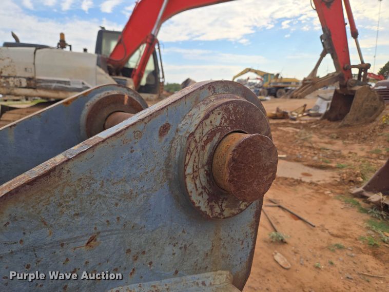 image for item EU3851 ESCO SK290/295 excavator bucket