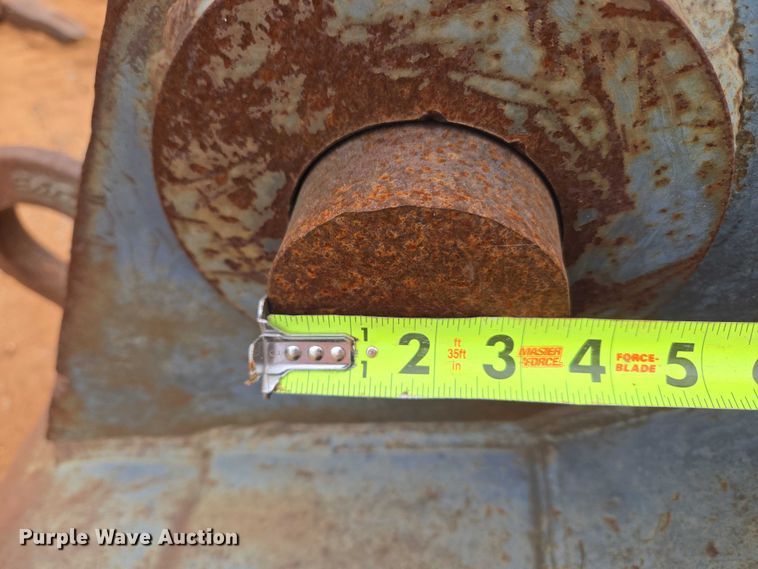 image for item EU3851 ESCO SK290/295 excavator bucket