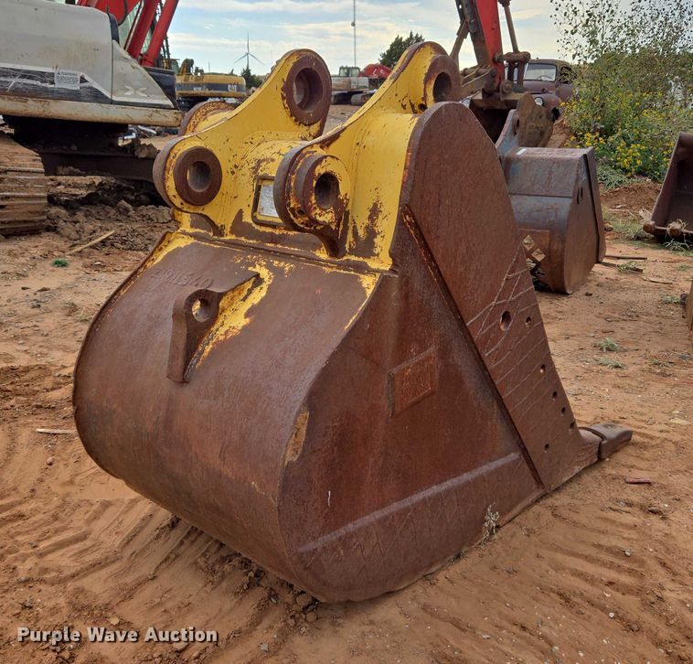 image for item EU3852 Caterpillar excavator bucket
