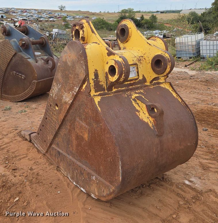 image for item EU3852 Caterpillar excavator bucket