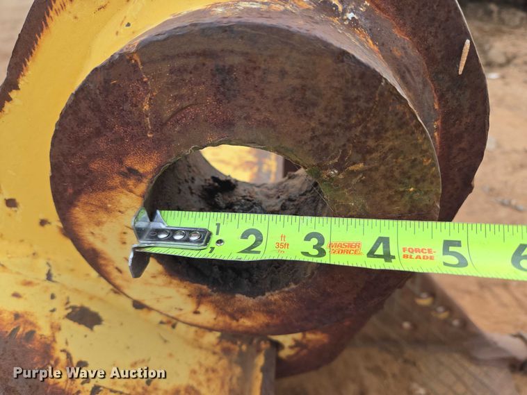 image for item EU3852 Caterpillar excavator bucket