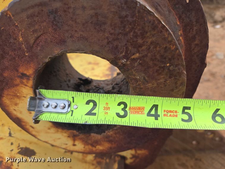 image for item EU3852 Caterpillar excavator bucket